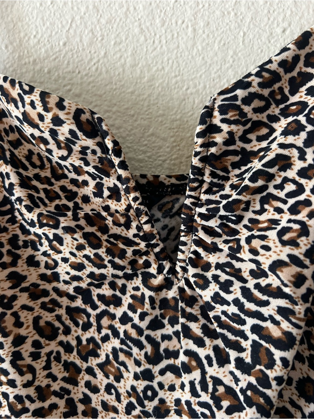 Leopard Print V-Wire Cami Tank Top Size Small - Picture 4 of 5